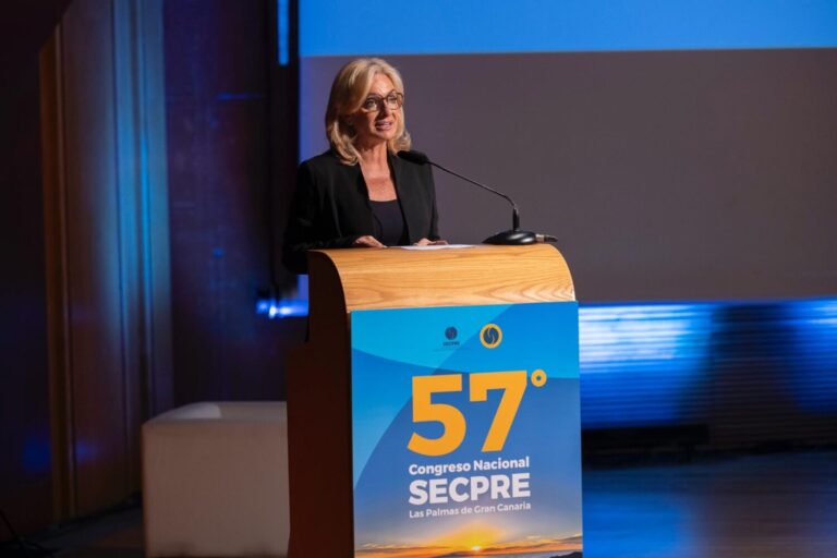 Monzón: «la cirugía plástica tiene una dimensión profundamente humana y social»