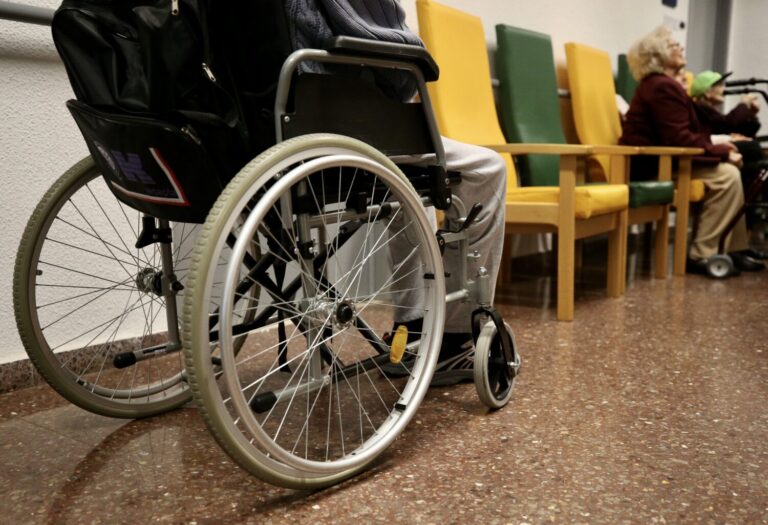Colegios de Trabajo Social rechazan el decreto de dependencia en Canarias