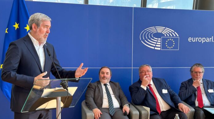 El presidente de Canarias, Fernando Clavijo, durante su intervención. Imagen Gobierno de Canarias