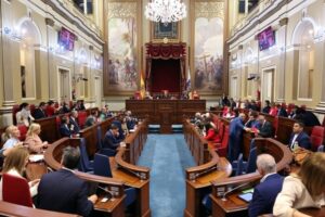 Pleno del Parlamento de Canarias, 27 de mayo. Imagen @parcan