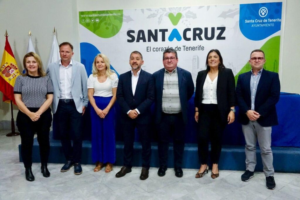 Acto de presentación de Hackron. Imagen cedida por el Ayuntamiento de Santa Cruz de Tenerife