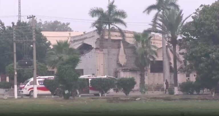 Ascienden a 26 los muertos en ataques del Ejército de India contra Pakistán