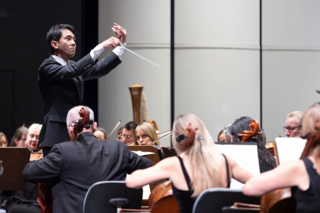 La Sinfónica de Tenerife explora nuevos lenguajes con obras de Haydn, Smetana, Piazzolla y Brahms