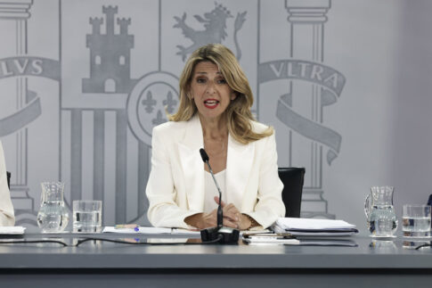 El Gobierno aprueba 3 semanas más de permiso por nacimiento y por cuidado de hijos