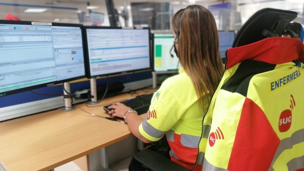 La colisión se se produjo sobre las 10:31 horas, cuando la sala operativa del 1-1-2 recibió una alerta por parte de efectivos del Consorcio de Bomberos de Tenerife