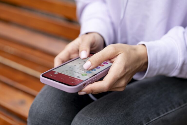 Las redes sociales influyen en las compras del 44% de los usuarios