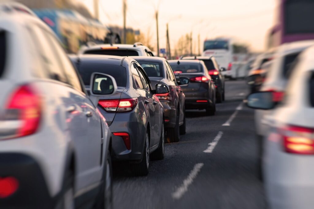 Las empresas de fabricación de coches que no se adapten a la reducción de emisiones se enfrentarán a fuertes multas / Archivo Europa Press