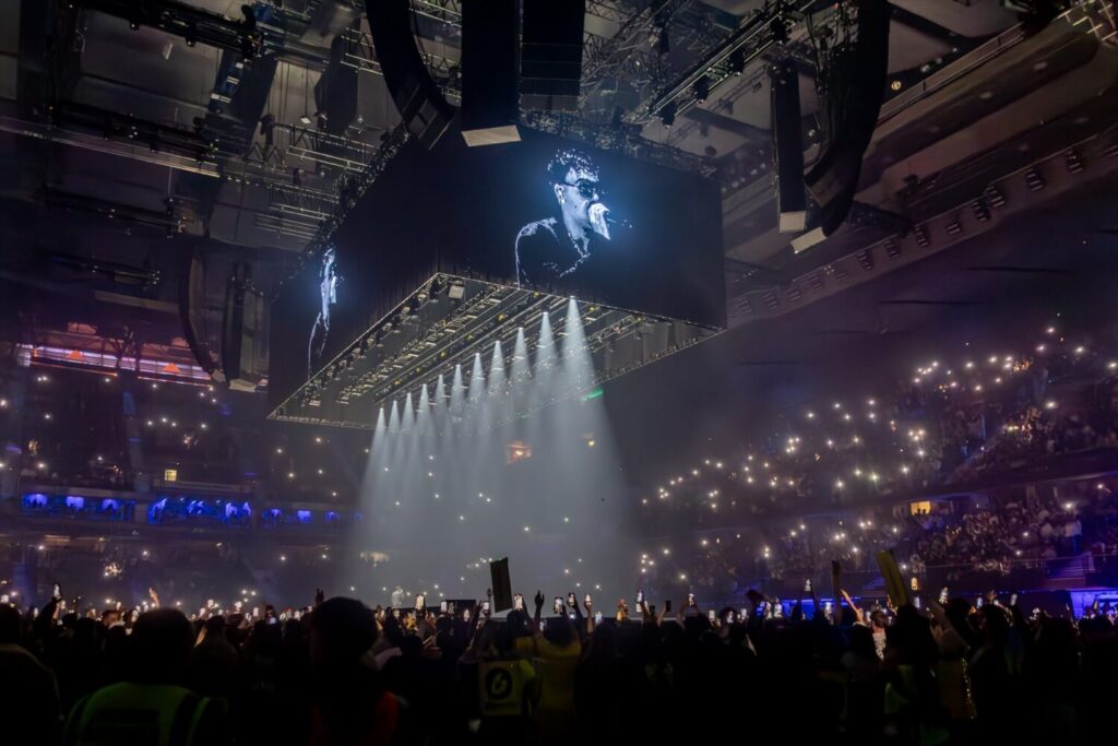 El cantante Quevedo, durante su concierto, en el Movistar Arena, a 17 de febrero de 2025, en Madrid (España) / Ricardo Rubio / Europa Press