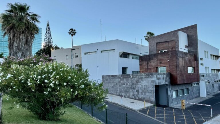 Los cadáveres hallados en el sur de Tenerife se encuentran ya en el Instituto de Medicina Legal