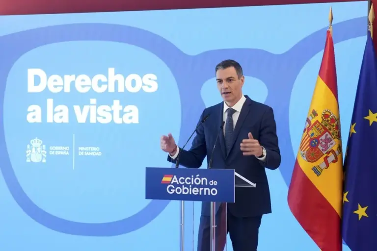 El Gobierno anuncia una ayuda de 100 euros para gafas y lentillas para menores de 16 años