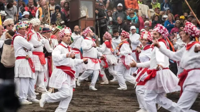 Recorrido de la Bajada de la Virgen de los Reyes El Hierro, cortes de tráfico, aparcamientos y desvíos