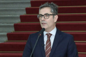 Captura de video de las declaraciones a los medios del ministro de la Presidencia, Justicia y Relaciones con las Cortes, Félix Bolaños