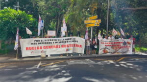 Protestas de trabajadores del sector de la hostelería de la provincia de Santa Cruz de Tenerife. Imagen RTVC