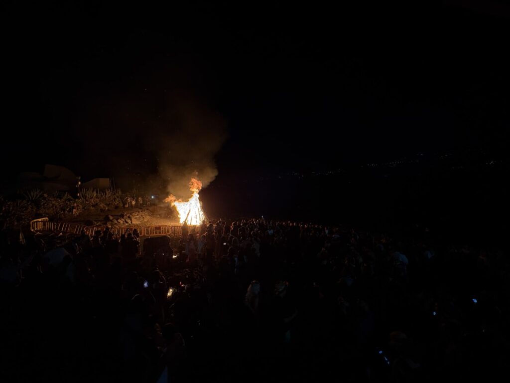 Playa Martiánez en la Noche de San Juan 2025
