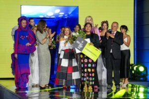 La colección 'Castiza' llevó a Annais Yucra alzarse con el primer premio en la XIV del Concurso de Jóvenes Diseñadores