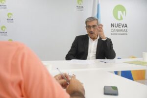El líder de NC ha repudiado los "comportamientos execrables protagonizados por altos cargos del PSOE en el partido"