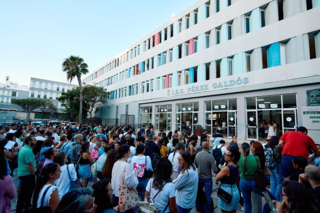 9.911 aspirantes acuden a las primeras pruebas de las oposiciones para 1.227 plazas docentes en Canarias