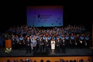 Clavijo presidió el acto de clausura de los cursos de acceso y promoción a la Policía Canaria, celebrado en el municipio grancanario de San Bartolomé de Tirajana