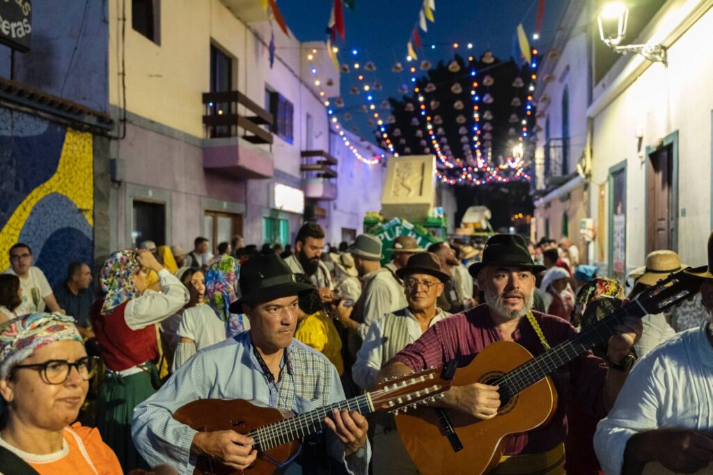 17 carretas participan en la Romería-Ofrenda de San Antonio 'El Chico'