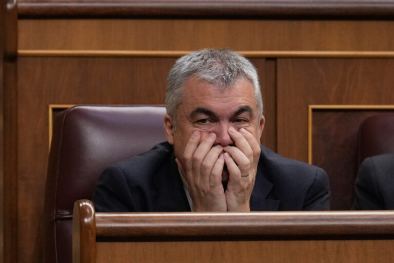 Santos Cerdán dimite como secretario de Organización del PSOE y entregará su acta de diputado