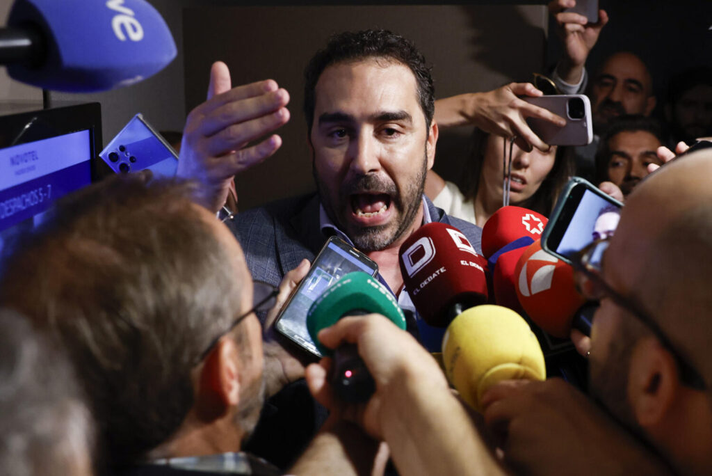 Víctor de Aldama ha irrumpido en la comparecencia de Leire Díaz para llamarla mentirosa