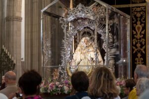 La Virgen del Pino inició su Bajada el 31 de mayo, quince días después regresa a su santuario en Teror / Diócesis de Canarias