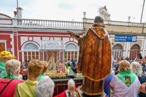San Antonio de Padua sale al encuentro de la Virgen del Pino en Tamaraceite / Ayuntamiento de Teror