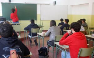 Entregan los premios escolares del concurso de dibujo 'Descubriendo al guirre y las aves esteparias'
