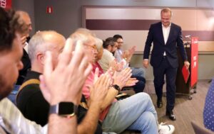 Augusto Hidalgo se despidió anoche como secretario general del PSOE en Las Palmas de Gran Canaria / PSOE Las Palmas de Gran Canaria