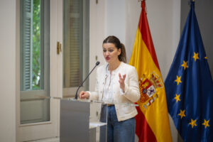 La conselleira ha pedido al Gobierno estatal que "vuelva a la día del consenso" y "del diálogo" en este asunto