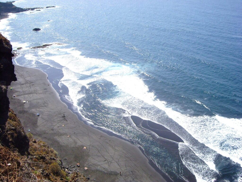 El Ayuntamiento de La Orotava ha encargado un estudio geológico de esta playa que se encuentra en una zona protegida