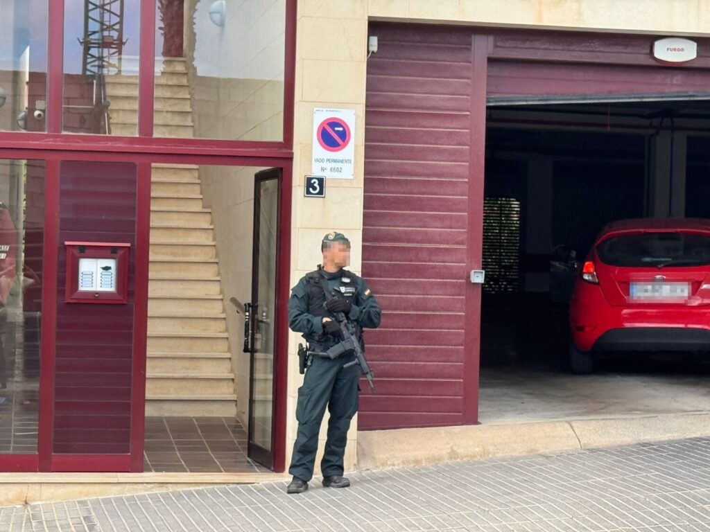 Los registros se realizan por presuntos delitos de estafa y blanqueo de capitales / RTVC / Aday Domínguez