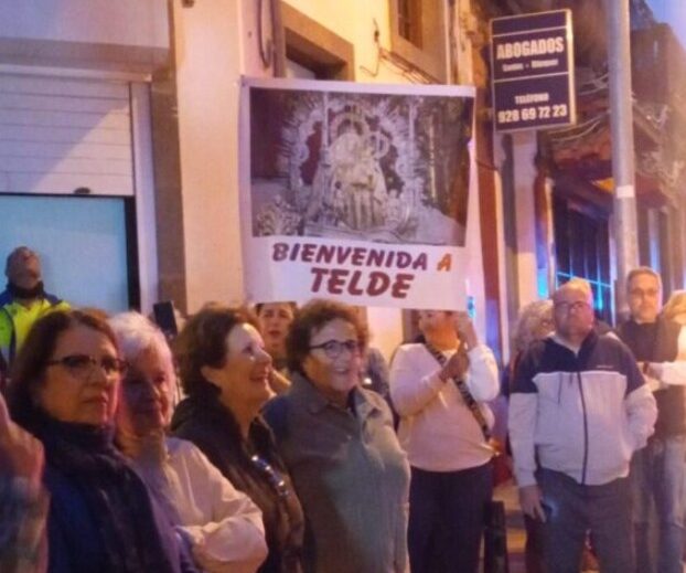 'Roscas y cotufas' se vuelca con el reencuentro de la Virgen del Pino y el Cristo de Telde