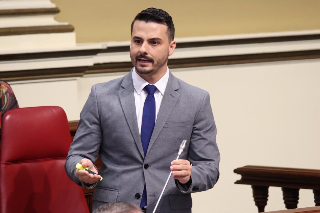 Clavijo convocará una reunión para abordar la fiscalidad diferenciada de las islas verdes