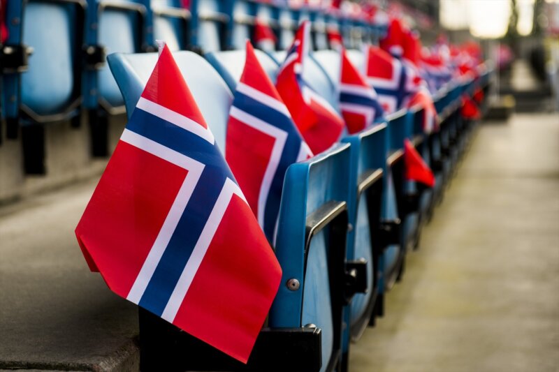 Acusan de espiar para Rusia e Irán a un guardia de la embajada de EE.UU en Noruega