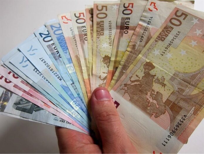 Declarado culpable de allanar la casa de una decoradora para reclamarle dinero