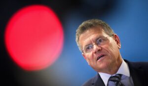 El comisario europeo de Comercio y Seguridad Económica, Maros Sefcovic, avisa que los aranceles anunciados por el presidente de EEUU acabarán con el comercio