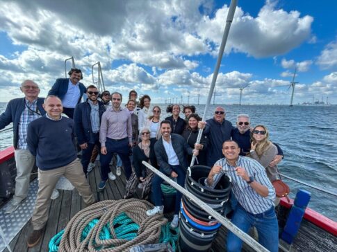 Canarias quiere ser un referente en energía eólica marina flotante