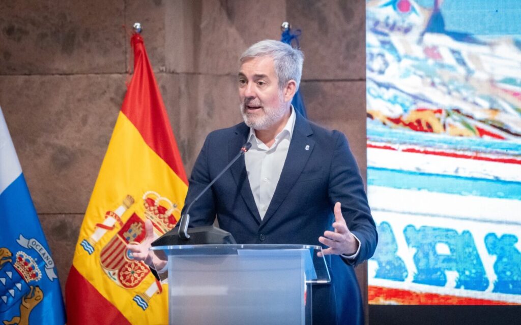 Clavijo defiende una financiación europea directa a las regiones implicadas en la atención a menores migrantes
