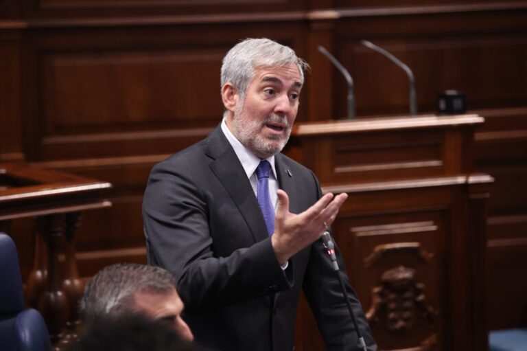 Clavijo promoverá un pacto canario contra la financiación singular de Cataluña