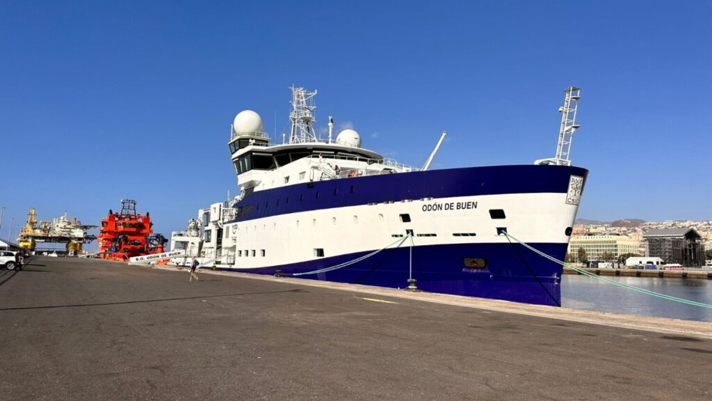El buque Odón de Buen del IEO-CSIC visita Canarias por primera vez