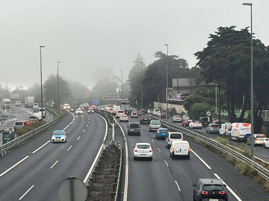 Radares con ruedas controlarán la velocidad en tramos de obras el próximo año. (Archivo) Carretera Tenerife.