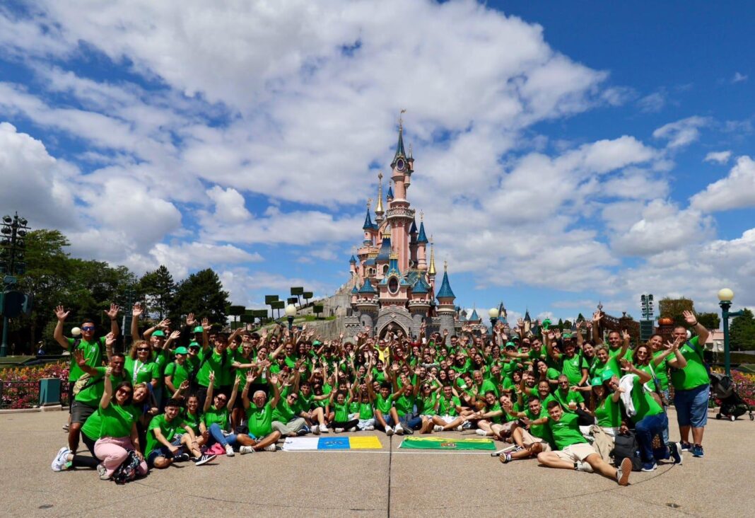 Banda Municipal de Música de la Real Ciudad de Gáldar en Disney París