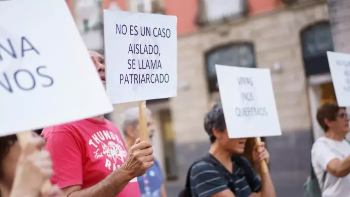 'Ídolos de Tara' analiza el repunte de los feminicidios en verano