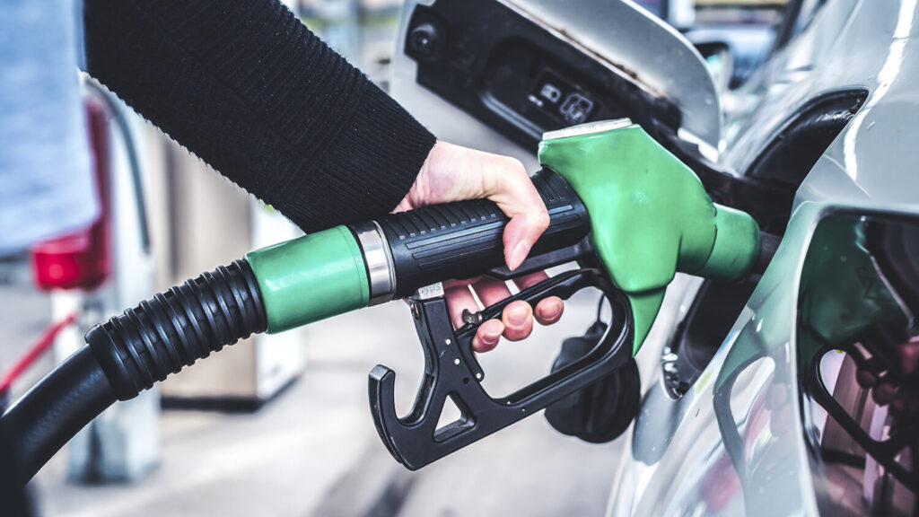 La aceleración se debe principalmente a los grupos de transporte por el encarecimiento de los combustibles para vehículos / Archivo / OCU