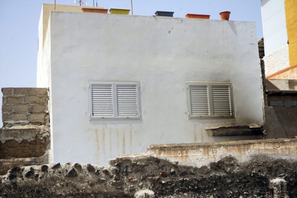 El juez toma declaración el joven acusado de quemar a una menor en La Isleta