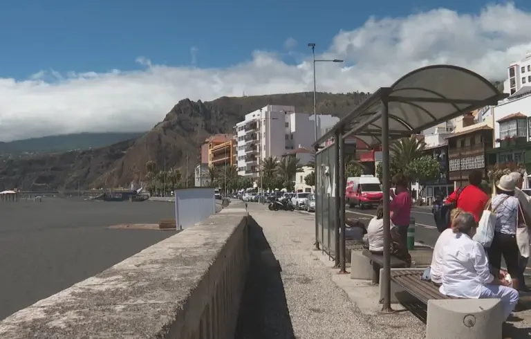 Santa Cruz de la Palma avanza en la transformación de su avenida marítima