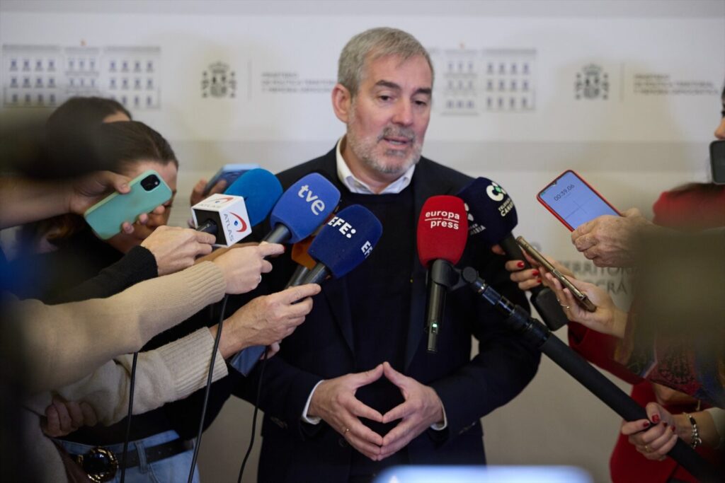 Fernando Clavijo ha admitido que siente miedo sobre los comentarios "xenófobos de odio" e "irresponsables" de VOX contra la inmigración 