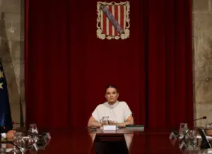 La presidenta de Baleares, Marga Prohens, ha anunciado este jueves que el Govern recurrirá ante el Supremo y pedirá la suspensión cautelar del decreto aprobado por el Gobierno que establece el procedimiento de reparto de menores migrantes no acompañados
