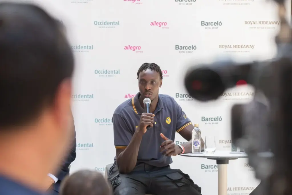 Kur Kuath: “Tengo fe ciega en que Jaka Lakovic sacará mi mejor versión”. El nuevo pívot del Dreamland Gran Canaria, Kur Kuath. Dreamland Gran Canaria.